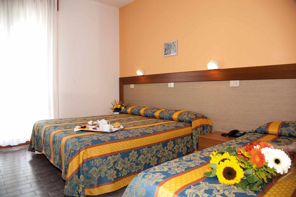 Hotel Bettina Τζεσόλο Λίντο Εξωτερικό φωτογραφία